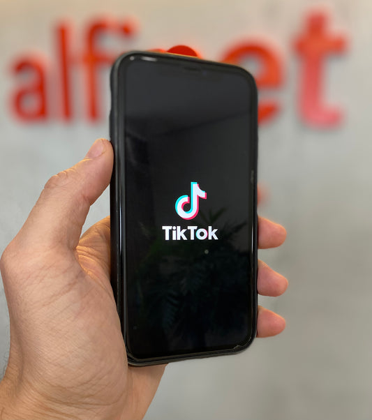 Shopify e TikTok se juntam para compras pelo aplicativo